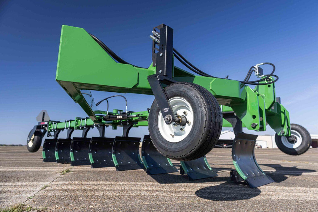 Harrell Ag On-Land Switch Plow 6300 wheel and frame support detail