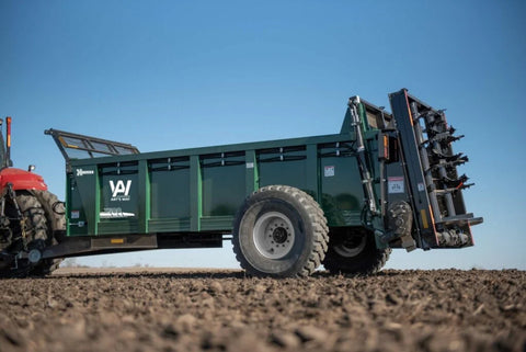 Art's Way Vertical Beater Spreader, Trailed