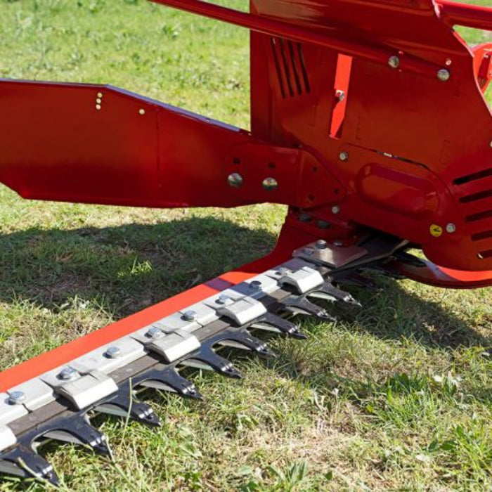 Cutting bar detail on Enorossi front-mounted sickle bar mower