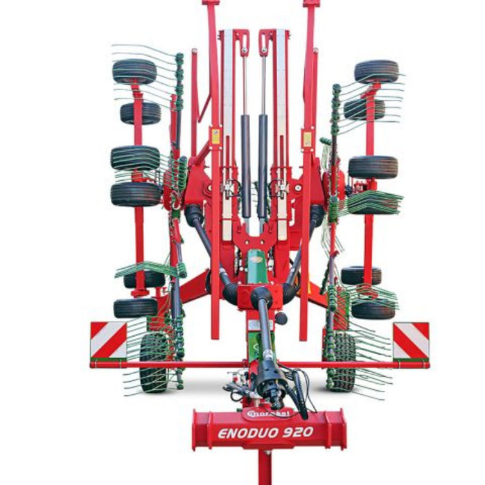 Enorossi ENODUO 920 double rotary hay rake side view showing wheel layout