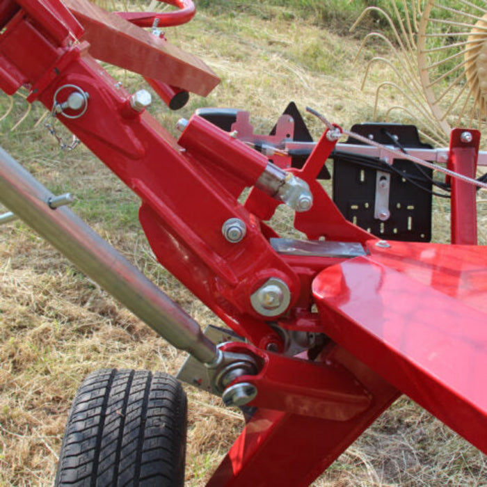 Rake arm and tine assembly detail on Enorossi BATRAKE wheel rake