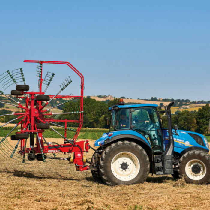Enorossi ENODUO double rotor hay rake pivoting mounted configuration detail