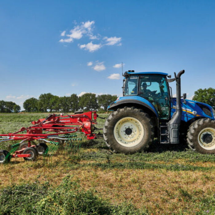 Enorossi ENODUO series double rotor hay rake wide field operation view