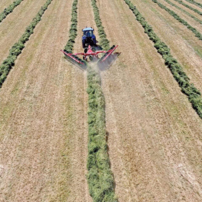 Enorossi MAXIMUS wheel rake forming central windrow