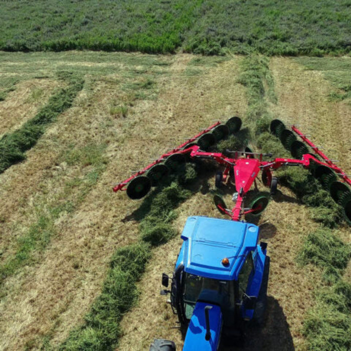 Enorossi MAXIMUS wheel rake lifting rake arms hydraulically