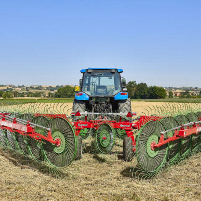 Enorossi MAXIMUS wheel rake transport position view