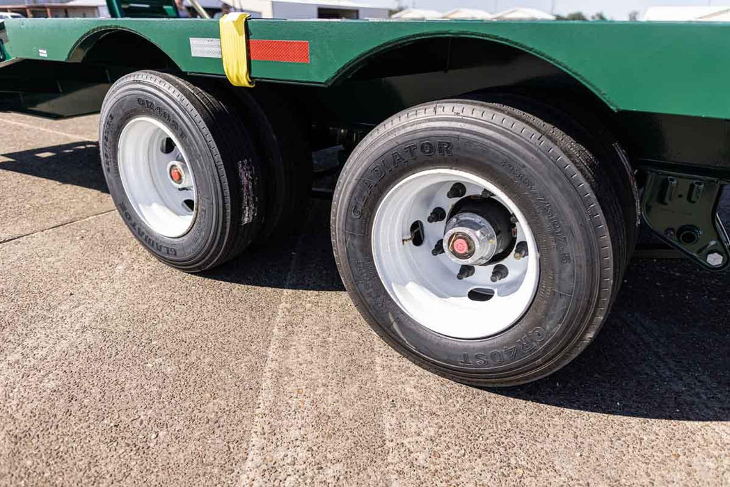 Harrell Ag Module 8 Express cotton module trailer dual axle wheel assembly